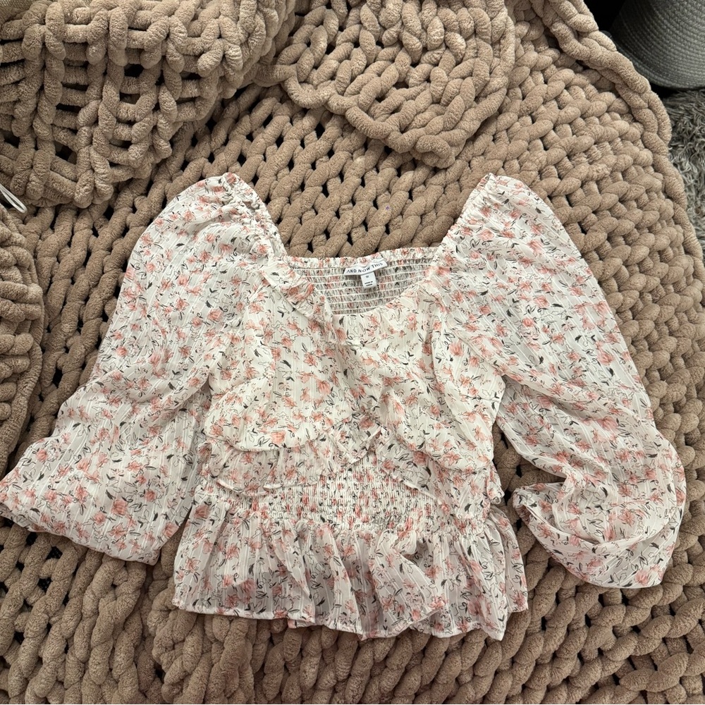 And Now This 🌸 Puff Sleeve Blouse ⭐️NWT⭐️